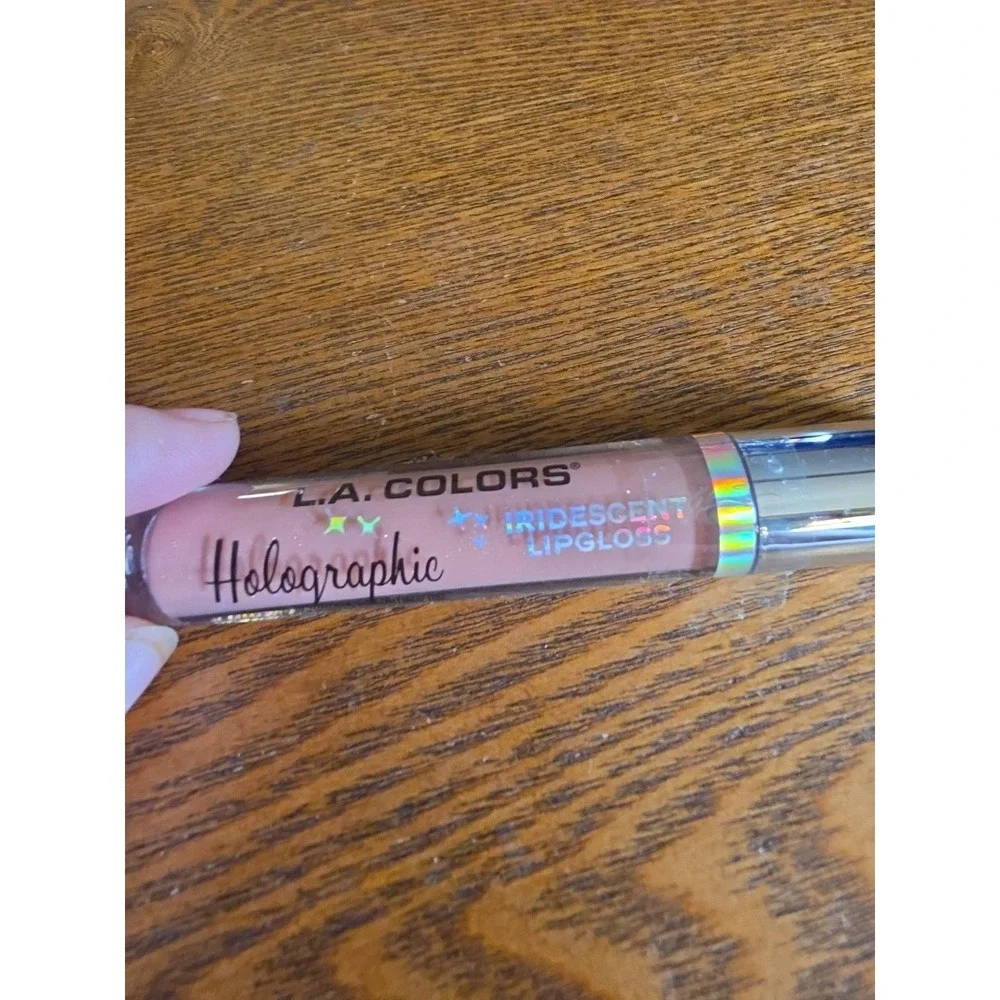 L.A. COLORS Holographic Iridescent Lipgloss,‎ Heavenly CLG425